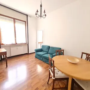 https://brera-forobuonaparte-cozy-apartment.italymilanhotels.net