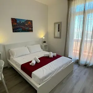 Caracciolo33 , Roma Italia